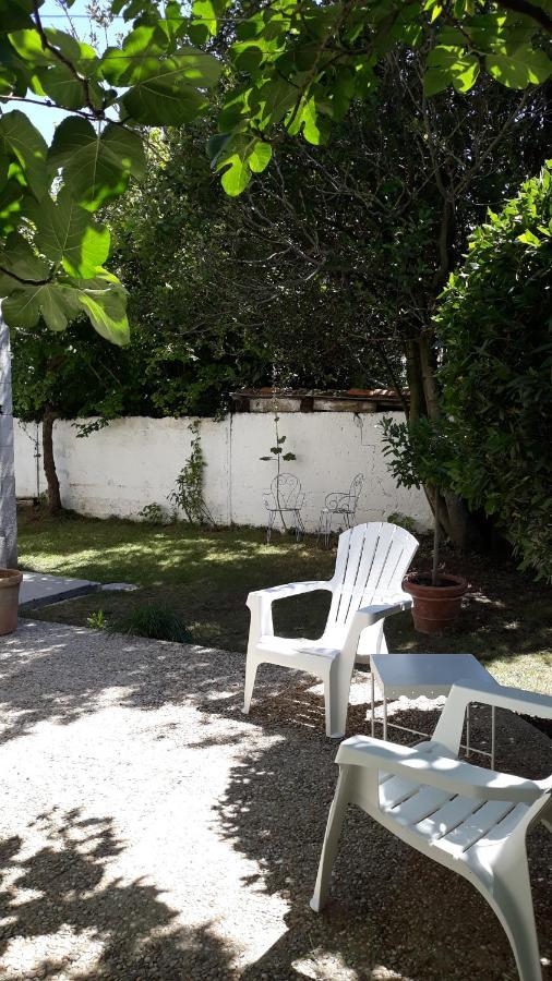 Bed and Breakfast La Venelle de Jéricho La Rochelle  Exterior foto